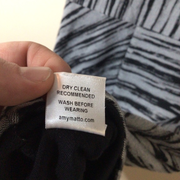 Amy Matto Scoop Neck Sleeveless Dress - Picture 5 of 5